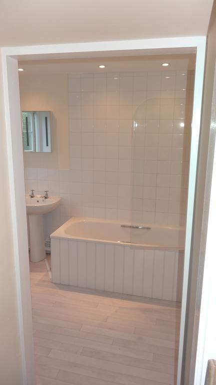 Ford Village Bed & Breakfast Ruang foto