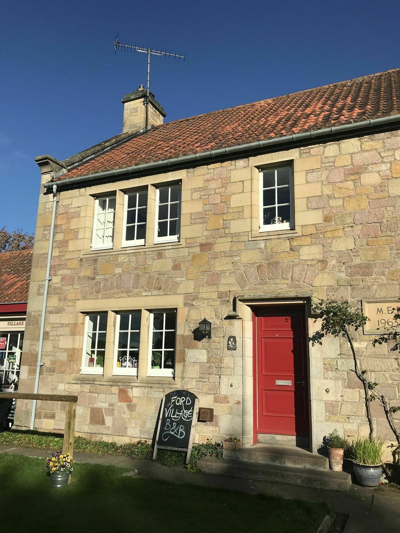 Ford Village Bed & Breakfast Bagian luar foto